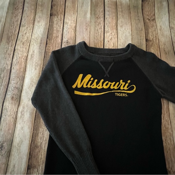 University of Missouri Mizzou women’s knit Crewneck graphic sweater | size S/P - Picture 3 of 9